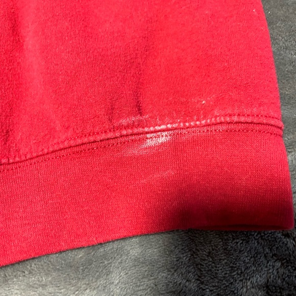 IU Crewneck - Picture 3 of 4